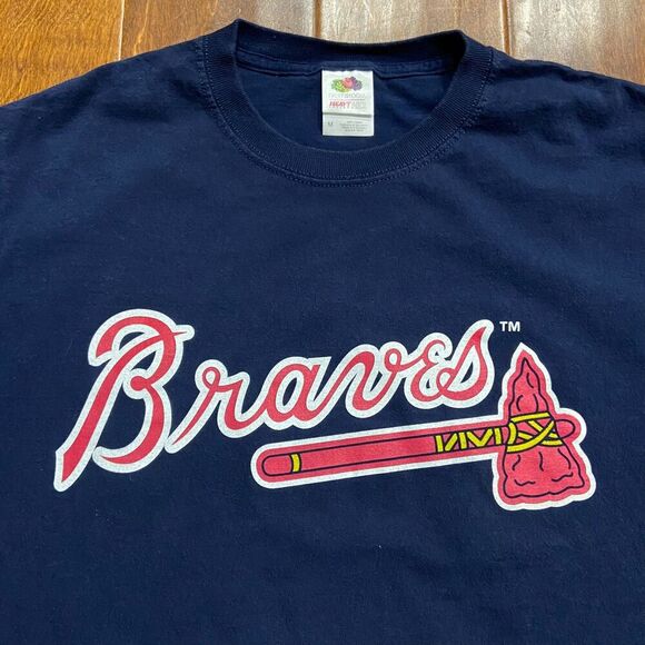 Fruit Of The Loom MLB Atlanta Braves Navy Red CHOA Graphic Tee Men's Medium - Picture 2 of 7